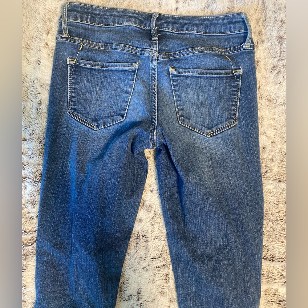 Mid Rise Jeans - Picture 5 of 5